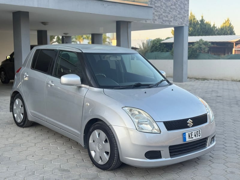 Suzuki Swift — 1/10