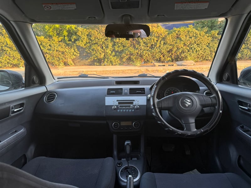 Suzuki Swift — 4