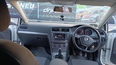 Volkswagen Golf — 4