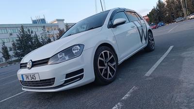 Volkswagen Golf — 5