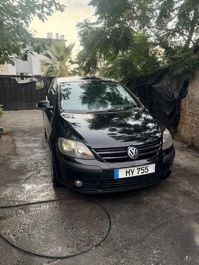 Volkswagen Golf — 1