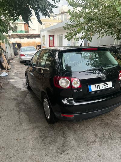 Volkswagen Golf — 4