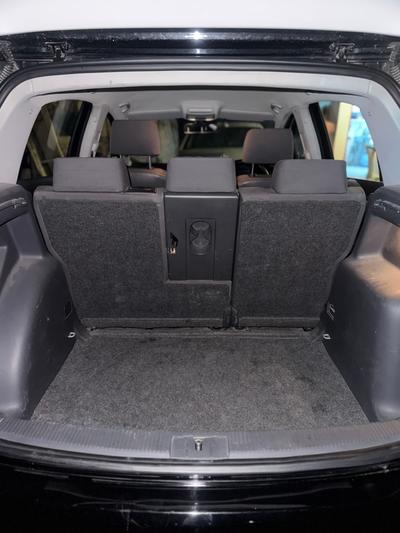 Volkswagen Golf — 10