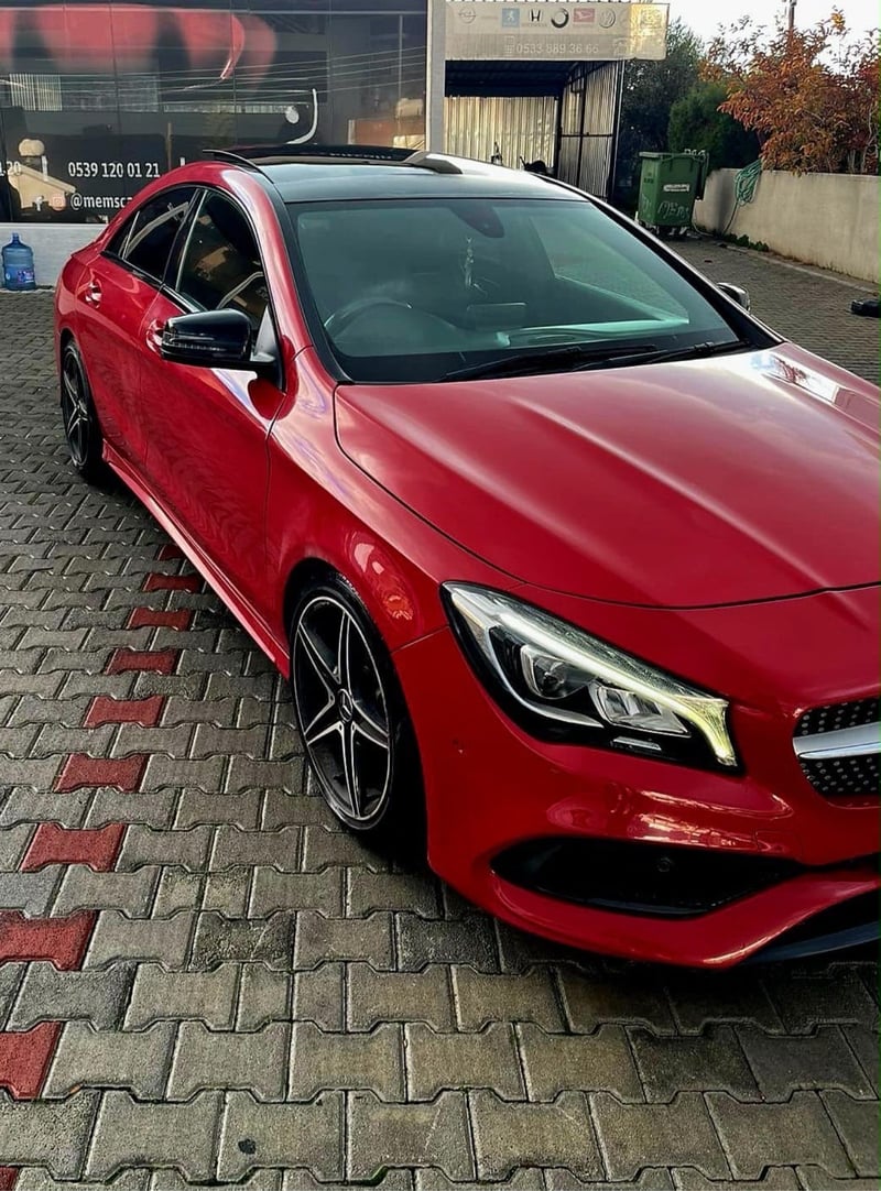 Mercedes-Benz CLA 180 — 2