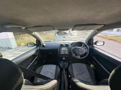 Ford Fiesta — 3