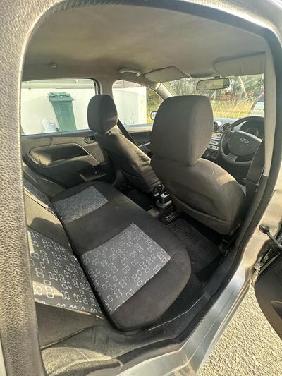 Ford Fiesta — 4