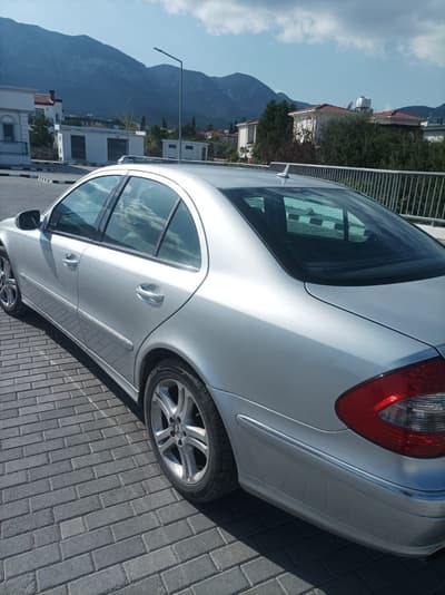 Mercedes-Benz E 220 — 6