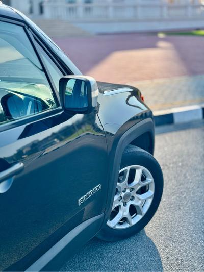 Jeep Renegade — 4