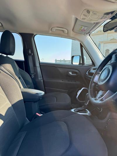 Jeep Renegade — 8