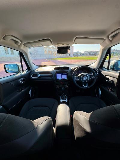 Jeep Renegade — 9