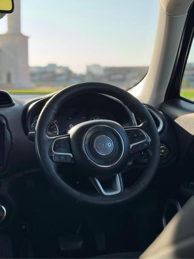 Jeep Renegade — 10