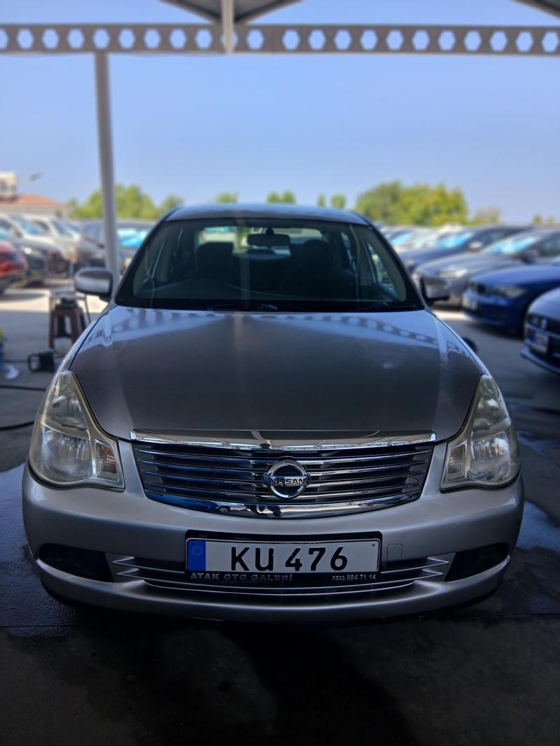 Nissan Bluebird — 1/5