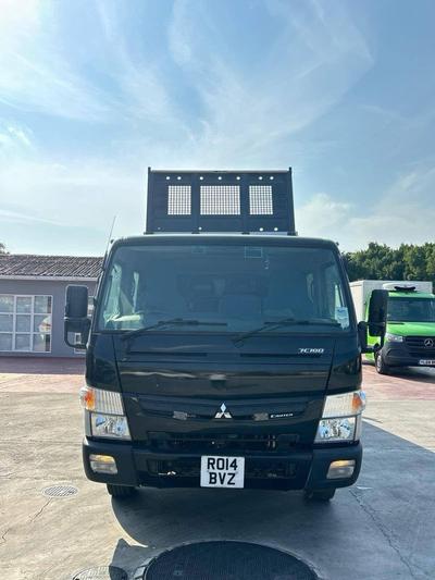 Mitsubishi Fuso canter — 2