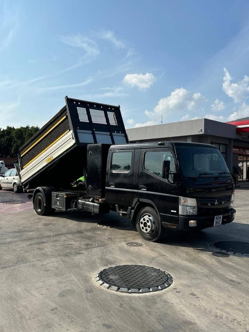 Mitsubishi Fuso canter — 1/3