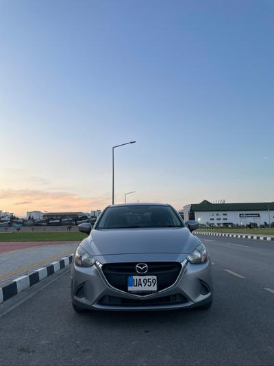 Mazda Demio — 4