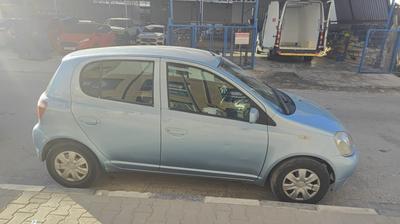 Toyota Vitz — 2