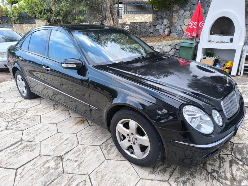 Mercedes-Benz E 220 — 1/6