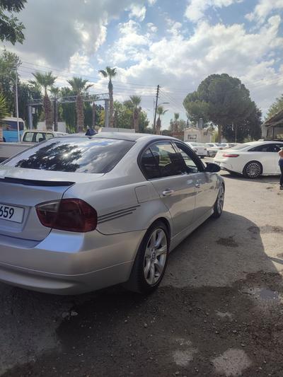 BMW 320i — 4