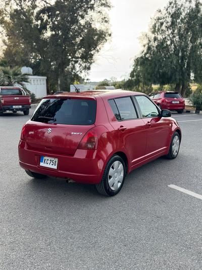 Suzuki Swift — 4