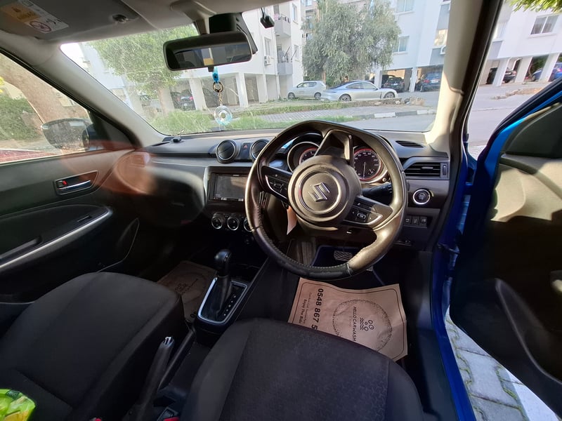 Suzuki Swift — 3